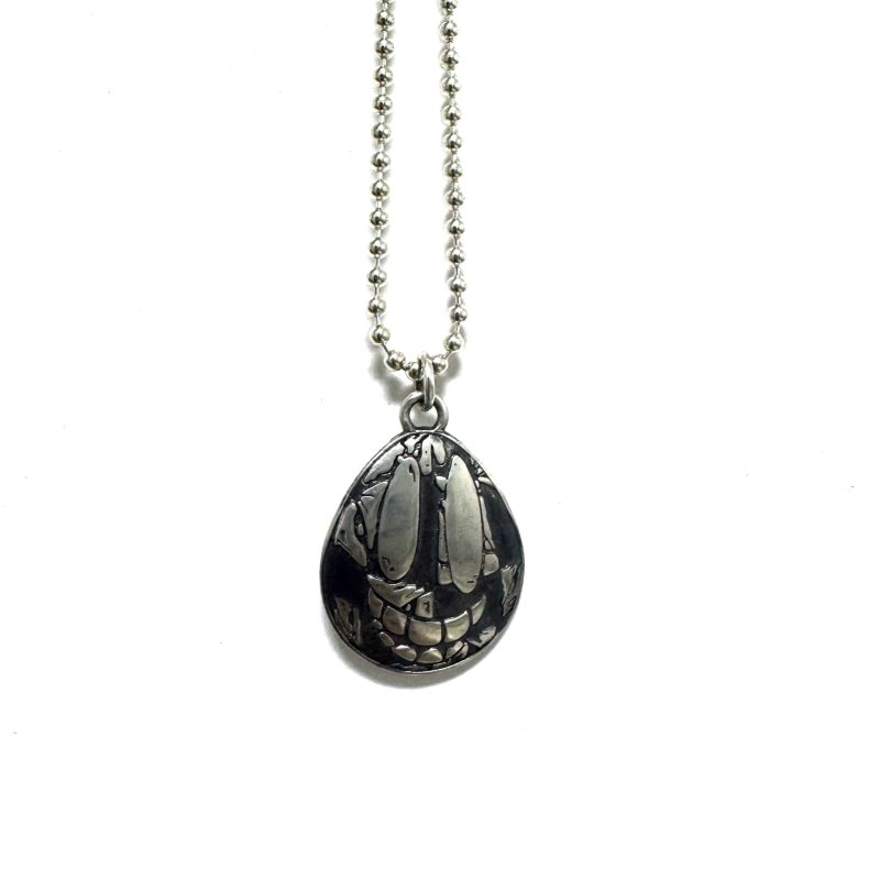 matty-boy-pendant-chrome-world